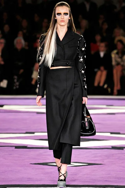 Look 4
